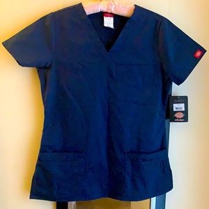 NWT Dickies navy junior fit scrub top size S